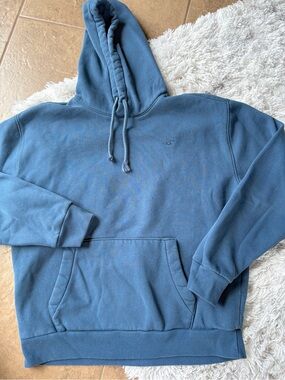Hollister Men's Blue Hooded Sweatshirt • Size L